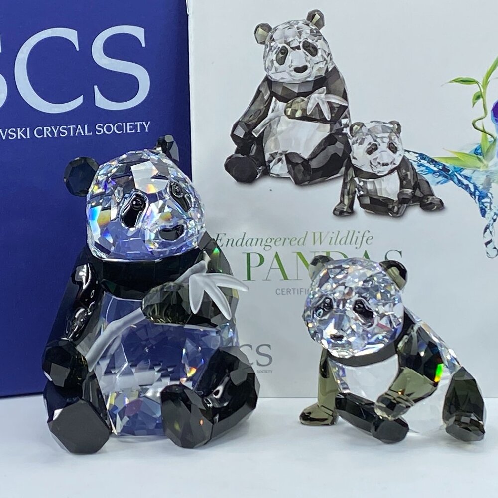 Swarovski Crystal Figurine 900918 MIB Pandas Panda and Cub S23